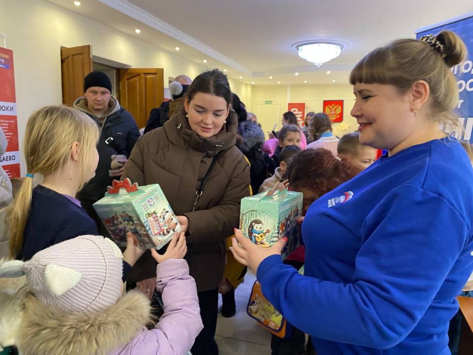 Марина Филиппова: Юные жители Новоайдарского округа окунулись в атмосферу волшебства и праздника! Марина Филиппова: Юные жители Новоайдарского округа окунулись в атмосферу волшебства и праздника!