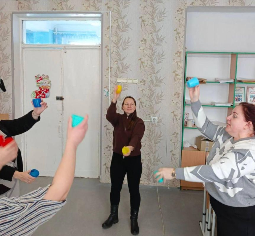 В Лисичанске состоялся семинар-практикум для инструкторов по физической культуре и музыкальных руководителей дошкольных учреждений, посвящённый игровым технологиям в работе с дошкольниками В Лисичанске состоялся семинар-практикум для инструкторов по физической культуре и музыкальных руководителей дошкольных учреждений, посвящённый игровым технологиям в работе с дошкольниками