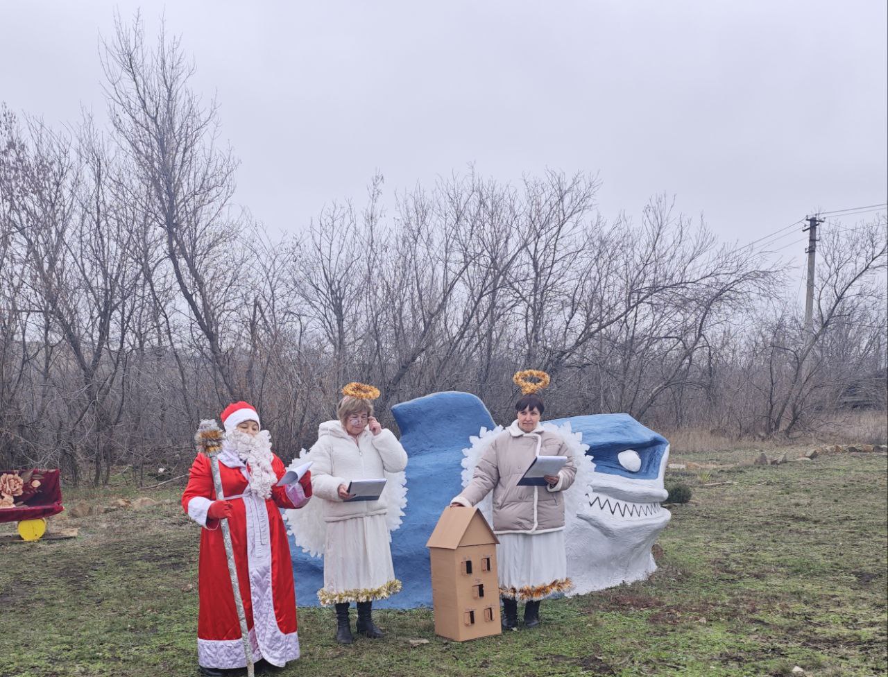 19 декабря, в светлый праздник Дня Николая Чудотворца, сотрудники Малоивановского Дома культуры совместно с заведующей библиотекой № 6 подготовили для ребят насыщенную и разнообразную поздравительную программу 19 декабря, в светлый праздник Дня Николая Чудотворца, сотрудники Малоивановского Дома культуры совместно с заведующей библиотекой № 6 подготовили для ребят насыщенную и разнообразную поздравительную программу