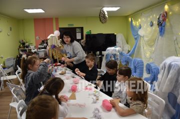 В День святого Николая Чудотворца творческая мастерская была организована для первомайских школьников