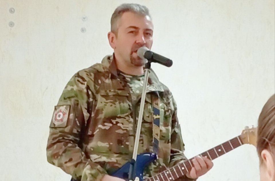 Луганской городской больнице № 1 прошел праздничный концерт Луганской городской больнице № 1 прошел праздничный концерт