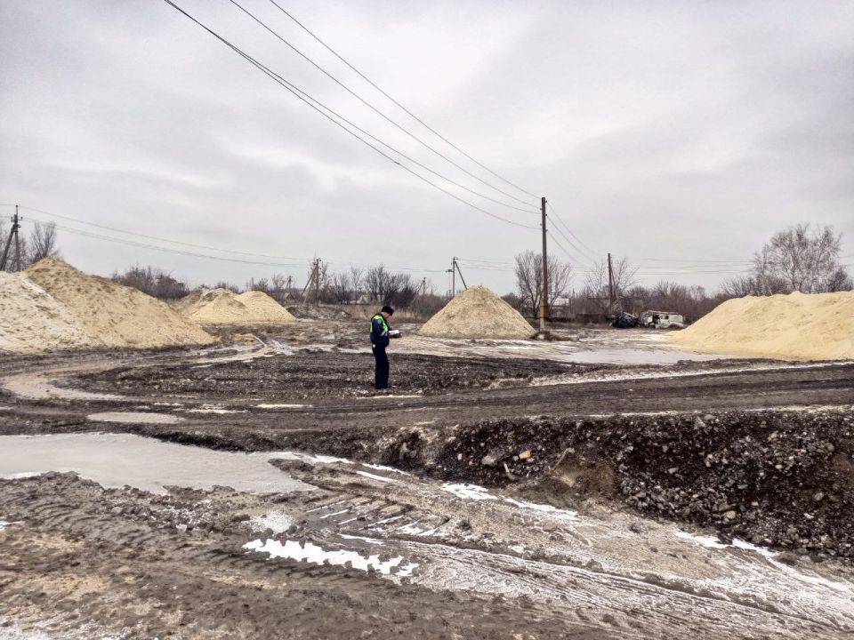 Сотрудники ОГИБДД проверили готовность техники к зимнему периоду Сотрудники ОГИБДД проверили готовность техники к зимнему периоду