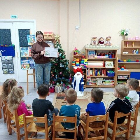 Родители в роли воспитателей: День самоуправления прошел в стахановских детсадах Родители в роли воспитателей: День самоуправления прошел в стахановских детсадах