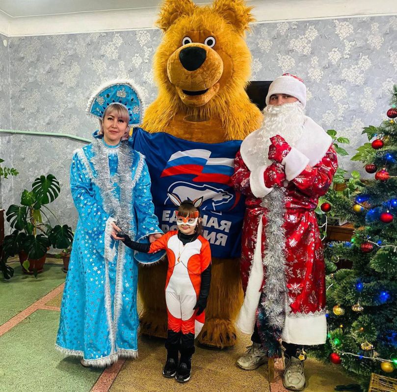 Новый год традиционно ассоциируется с чудом, ожиданием счастья и радостных сюрпризов Новый год традиционно ассоциируется с чудом, ожиданием счастья и радостных сюрпризов