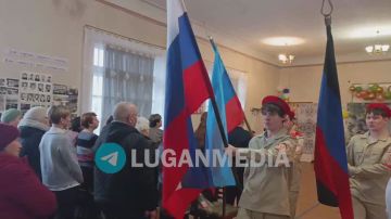 Краснолучская школа № 14 имени героя СВО Максима Мишарина отметила 70-летний юбилей