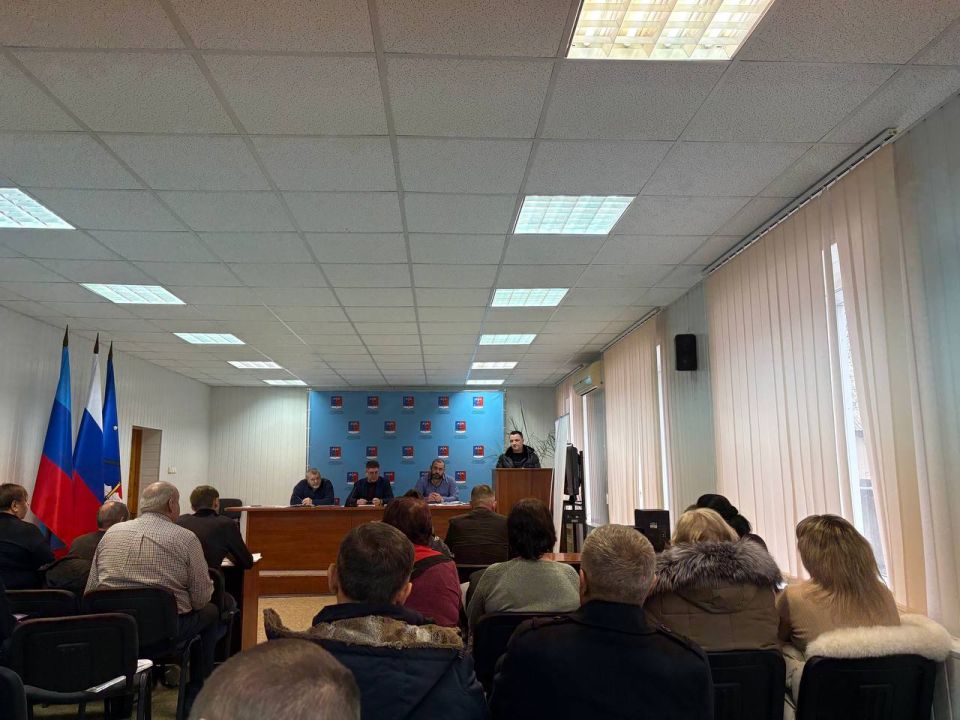 Альберт Зинченко: Сегодня состоялось очередное заседание межведомственной антинаркотической комиссии муниципального образования, Станично-Луганского муниципального округа Альберт Зинченко: Сегодня состоялось очередное заседание межведомственной антинаркотической комиссии муниципального образования, Станично-Луганского муниципального округа