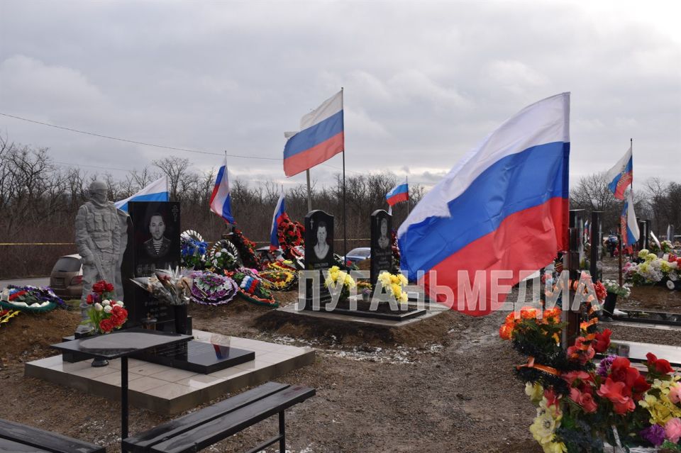 В Первомайске состоялось открытие часовни и благоустроенной территории в рамках реализации проекта «Памяти героев верны» В Первомайске состоялось открытие часовни и благоустроенной территории в рамках реализации проекта «Памяти героев верны»
