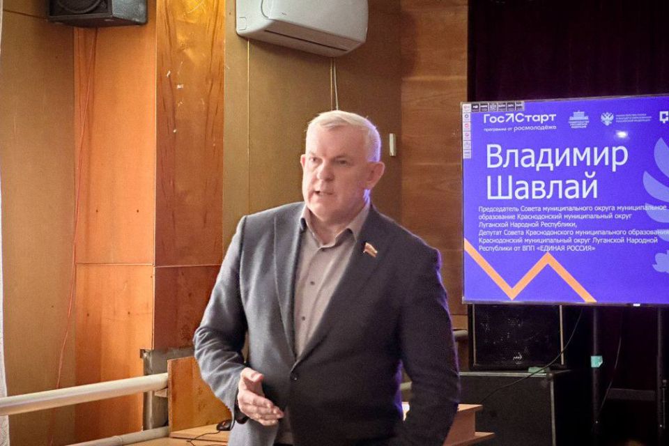Нужно быть в контакте с молодёжью, – Владимир Путин, Президент России Нужно быть в контакте с молодёжью, – Владимир Путин, Президент России