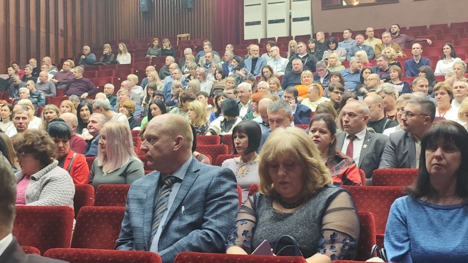 Игорь Рябушкин: Сегодня имел честь присутствовать на торжественном мероприятии, посвящённом профессиональному празднику — Дню энергетика Игорь Рябушкин: Сегодня имел честь присутствовать на торжественном мероприятии, посвящённом профессиональному празднику — Дню энергетика