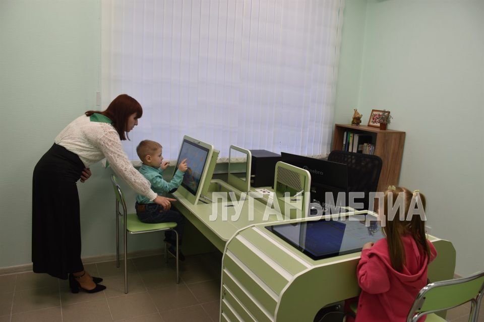 Второй в республике Семейный МФЦ открылся в Стаханове Второй в республике Семейный МФЦ открылся в Стаханове