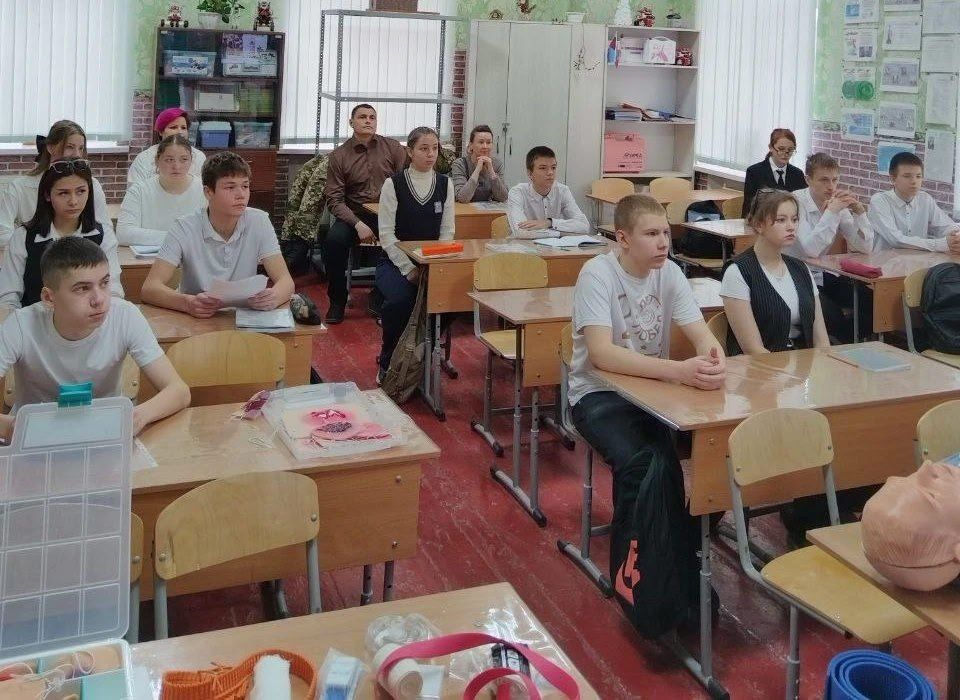 Тепло встречали гостей: День открытых дверей в Брянковской специализированной школе №1 Тепло встречали гостей: День открытых дверей в Брянковской специализированной школе №1