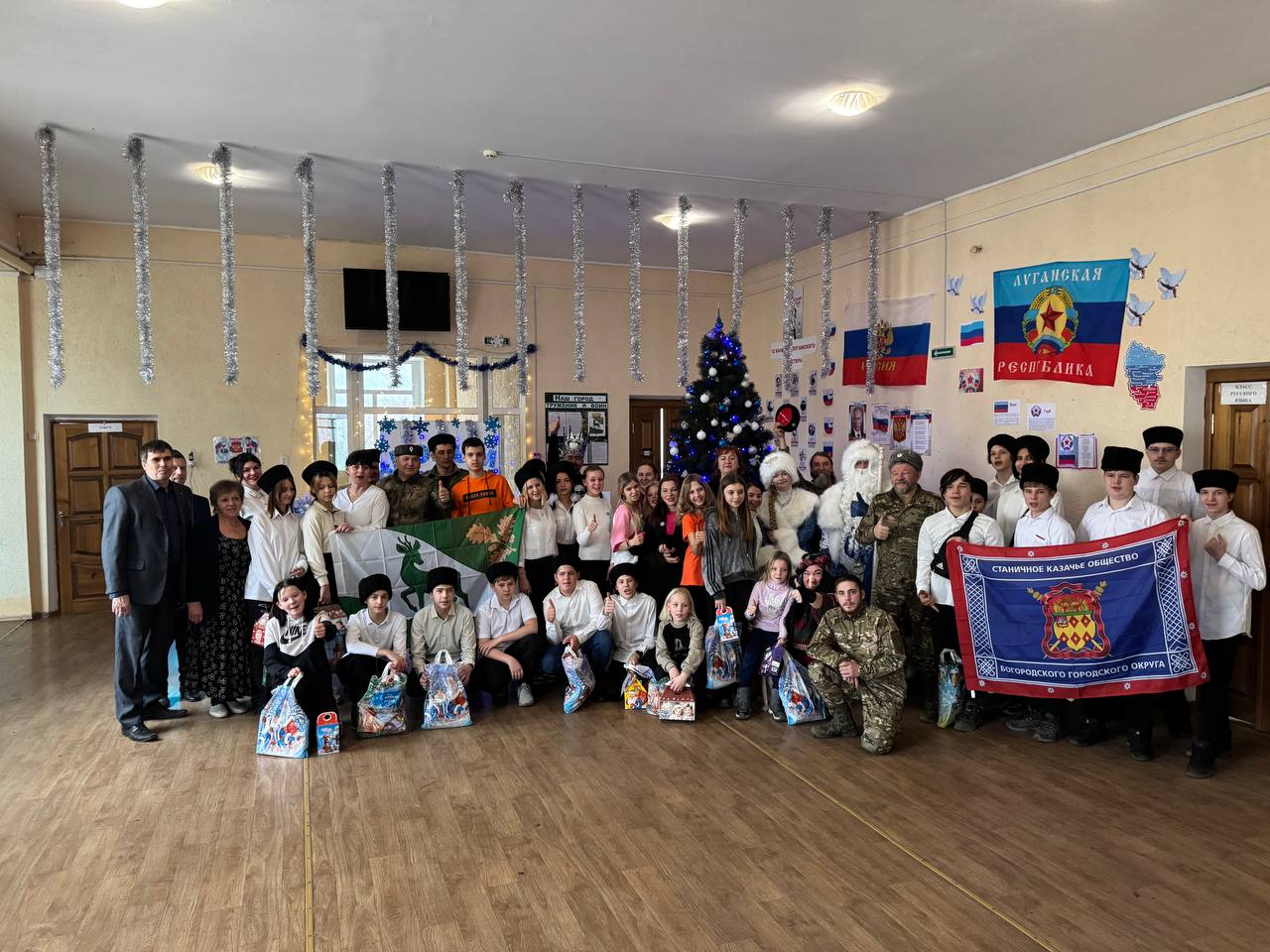 Вячеслав Третьяков: Атаман Станичного казачьего общества «Станица Кременная» Скрипник Андрей Викторович совместно с представителями Станичного казачьего общества Богородского городского округа Московской области во главе с...