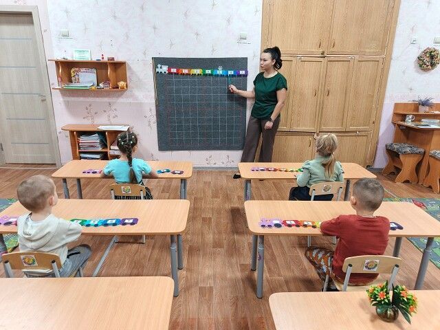 Родители в роли воспитателей: День самоуправления прошел в стахановских детсадах Родители в роли воспитателей: День самоуправления прошел в стахановских детсадах