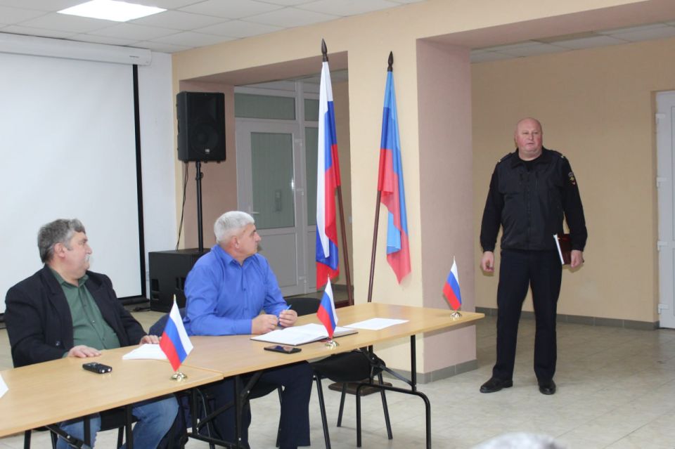 Виталий Коваленко: Сегодня провел еженедельное рабочее совещание с начальниками структурных подразделений администрации, руководителями предприятий, учреждений и организаций Беловодского муниципального округа, на котором... Виталий Коваленко: Сегодня провел еженедельное рабочее совещание с начальниками структурных подразделений администрации, руководителями предприятий, учреждений и организаций Беловодского муниципального округа, на котором...