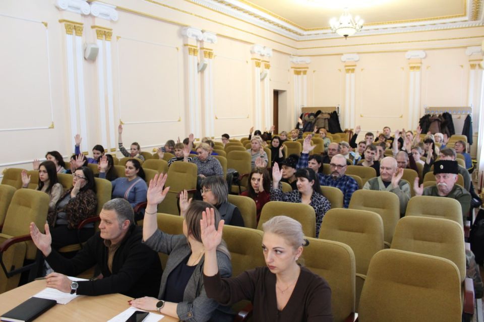 Владимир Шавлай: Сегодня в Краснодонском муниципальном округе Луганской Народной Республики состоялись публичные слушания по вопросу одобрения проекта Устава муниципального образования Владимир Шавлай: Сегодня в Краснодонском муниципальном округе Луганской Народной Республики состоялись публичные слушания по вопросу одобрения проекта Устава муниципального образования