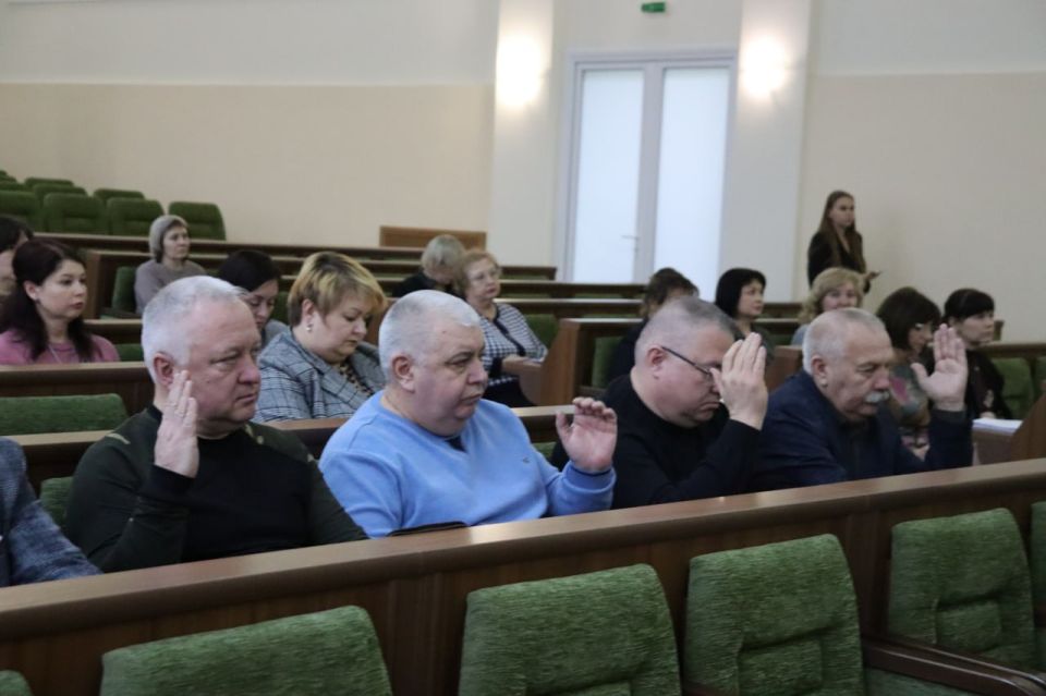 В Антрацитовском муниципальном округе состоялось XXXVIII заседание Совета округа под председательством Виктории Сошиной В Антрацитовском муниципальном округе состоялось XXXVIII заседание Совета округа под председательством Виктории Сошиной