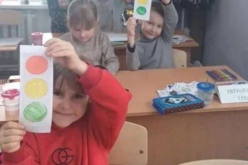 Профилактические мероприятия по ПДД провели в Свердловском ЦДЮТ «Мечта» Профилактические мероприятия по ПДД провели в Свердловском ЦДЮТ «Мечта»