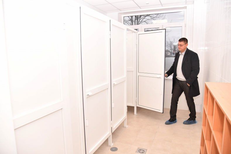 Напомним, что шеф-регион Красноярский край в этом году взялся за этот объект, чтобы изменить статус учреждения, и сделать его не только образовательным учреждением для школьников, но и воспитательным, реализовав в стенах... Напомним, что шеф-регион Красноярский край в этом году взялся за этот объект, чтобы изменить статус учреждения, и сделать его не только образовательным учреждением для школьников, но и воспитательным, реализовав в стенах...