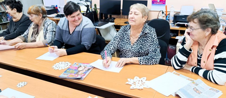 Новый Год — самый волшебный и долгожданный праздник, дарящий ощущение чуда и радость тёплых встреч Новый Год — самый волшебный и долгожданный праздник, дарящий ощущение чуда и радость тёплых встреч