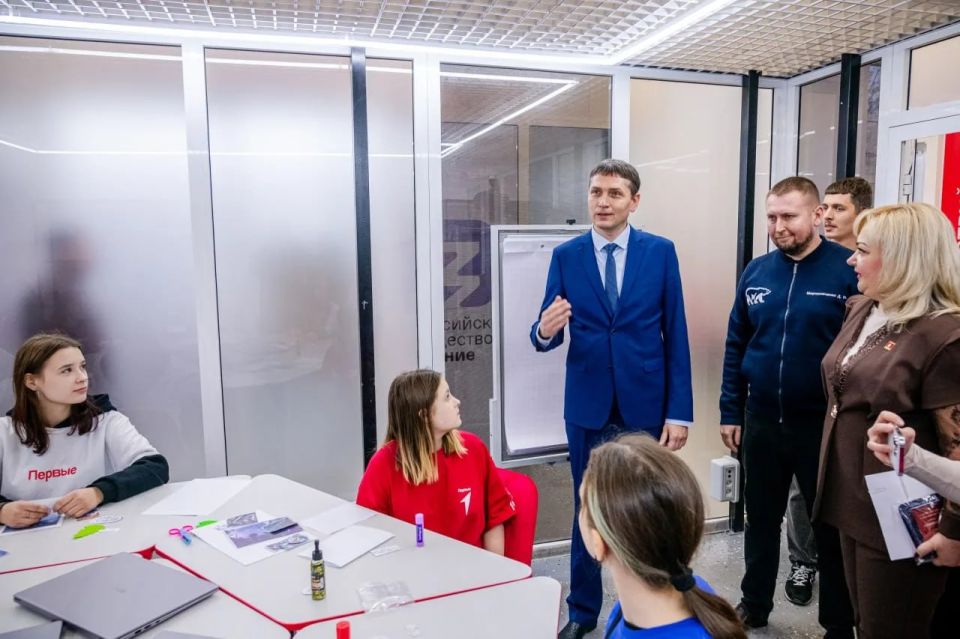 Молодежный центр «ПРОдвижение» начал работу на базе Дома культуры в Алчевске Молодежный центр «ПРОдвижение» начал работу на базе Дома культуры в Алчевске