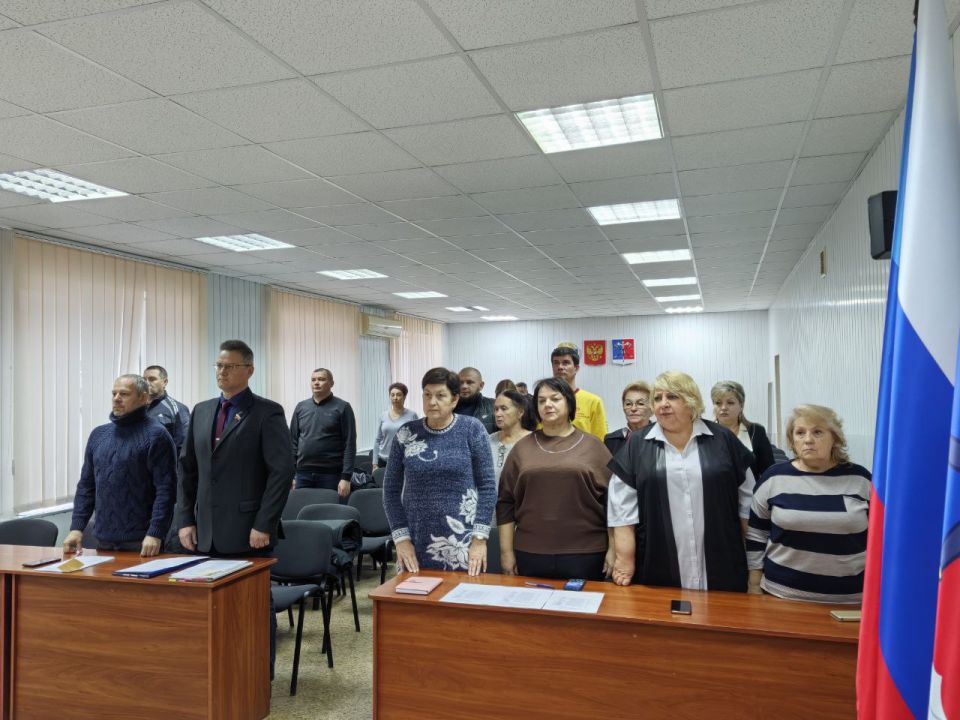 23.12.2025г. в Станице Луганской было проведено XLIII заседание Совета депутатов Станично-Луганского МО ЛНР 23.12.2025г. в Станице Луганской было проведено XLIII заседание Совета депутатов Станично-Луганского МО ЛНР