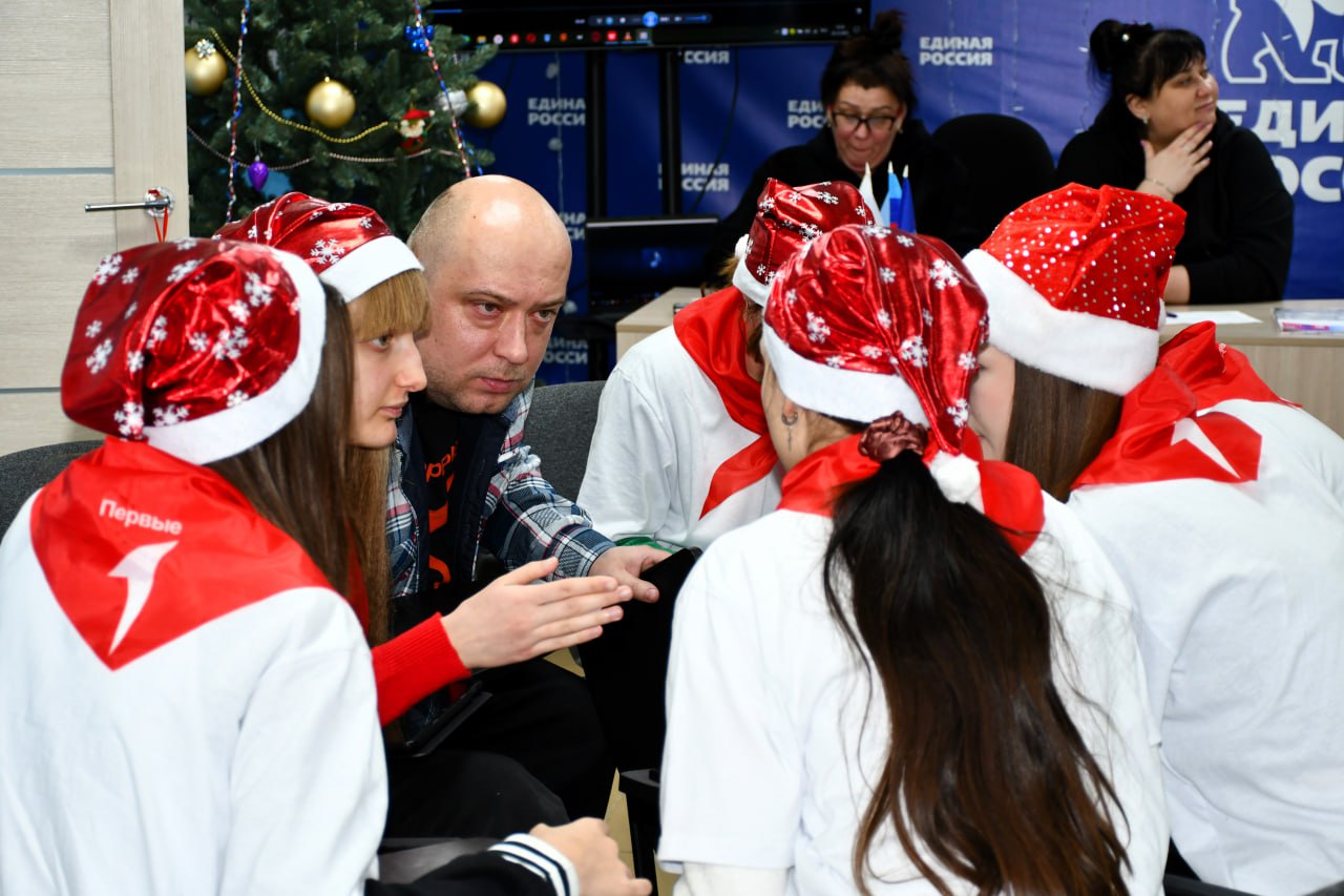 Евгений Шаталин: В местном отделении ВПП «Единая Россия» состоялся третий тур дебатного турнира клуба «Мнение молодёжи» Евгений Шаталин: В местном отделении ВПП «Единая Россия» состоялся третий тур дебатного турнира клуба «Мнение молодёжи»