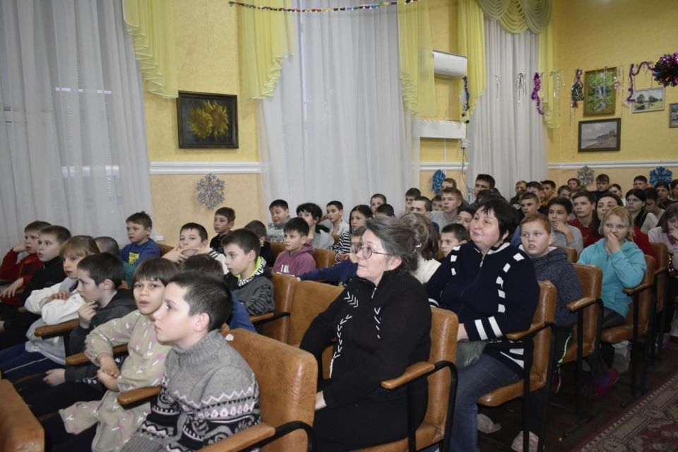 Регион-шеф дарит праздник юным перевальчанам Регион-шеф дарит праздник юным перевальчанам