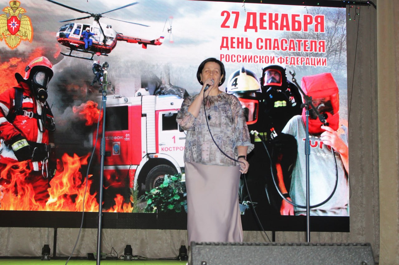 Торжественное мероприятие в честь Дня спасателей прошло в Белокуракинском Доме культуры Торжественное мероприятие в честь Дня спасателей прошло в Белокуракинском Доме культуры