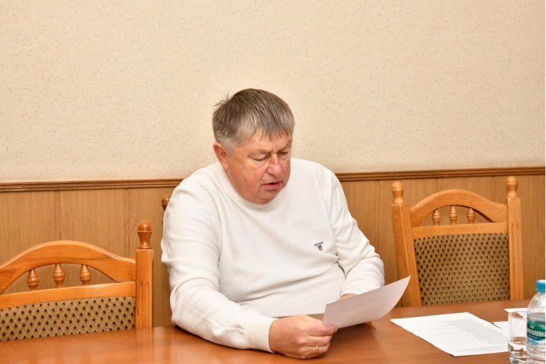Фракция партии «Единая Россия» согласовала позицию по вопросам повестки дня 40-го заседания Совета депутатов Фракция партии «Единая Россия» согласовала позицию по вопросам повестки дня 40-го заседания Совета депутатов