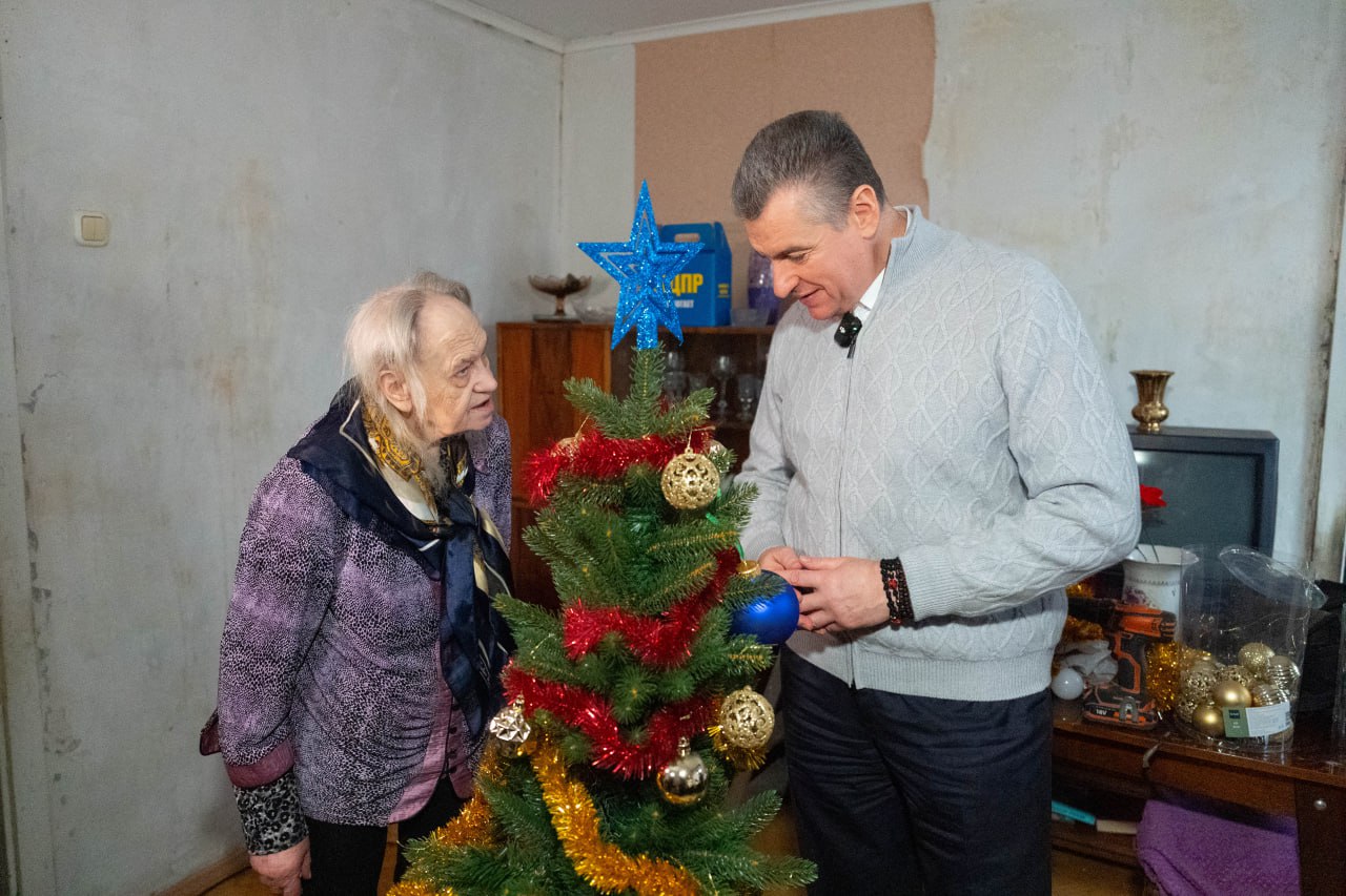 Они достойны тепла и заботы: Леонид Слуцкий дал старт акции помощи пожилым людям «ЛДПР помогает» Они достойны тепла и заботы: Леонид Слуцкий дал старт акции помощи пожилым людям «ЛДПР помогает»