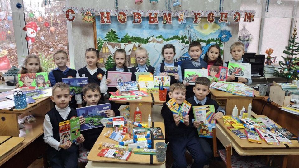 Акция «Дружба не знает границ» объединила школьников Удмуртии и Лутугинского округа Акция «Дружба не знает границ» объединила школьников Удмуртии и Лутугинского округа