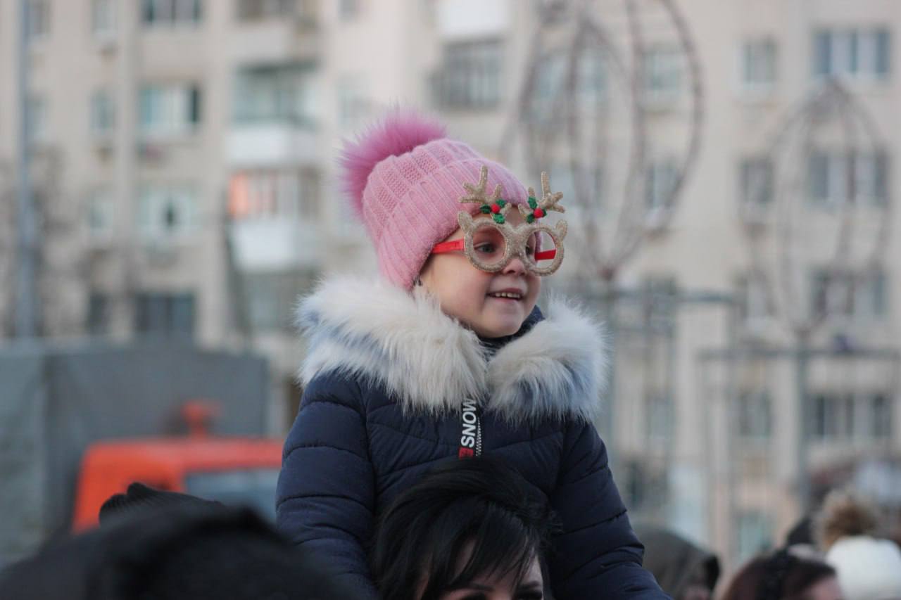 Сергей Козенко: С большим удовольствием принял участие в праздничном событии, объединившем жителей Краснодонского муниципального округа на кануне Нового года, – открытии елки Сергей Козенко: С большим удовольствием принял участие в праздничном событии, объединившем жителей Краснодонского муниципального округа на кануне Нового года, – открытии елки