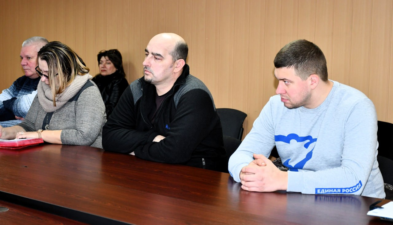 Евгений Шаталин: По приглашению председателя Совета городского округа города Рубежное Нелли Задираки принял участие в обсуждении и утверждении городского бюджета на следующий год Евгений Шаталин: По приглашению председателя Совета городского округа города Рубежное Нелли Задираки принял участие в обсуждении и утверждении городского бюджета на следующий год