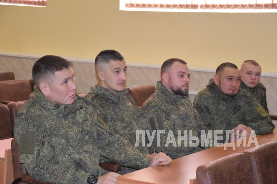 Губернатор Оренбургской области побывал в Перевальском округе Губернатор Оренбургской области побывал в Перевальском округе
