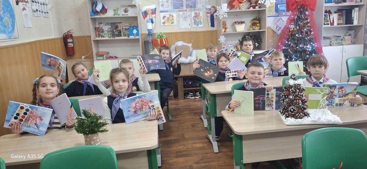 Акция «Дружба не знает границ» объединила школьников Удмуртии и Лутугинского округа Акция «Дружба не знает границ» объединила школьников Удмуртии и Лутугинского округа