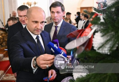 Артём Жога: Чудес много не бывает. Поэтому сегодня в Москве вновь принял участие в благотворительной акции "Ёлка желаний"