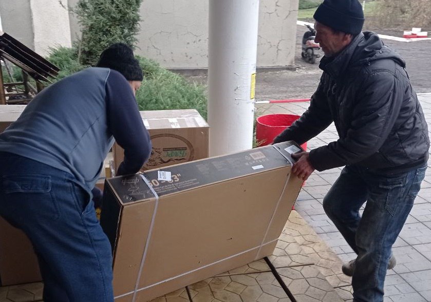 Городищенская школа получила подарки к Новому году от Оренбуржья и старообрядцев России Городищенская школа получила подарки к Новому году от Оренбуржья и старообрядцев России