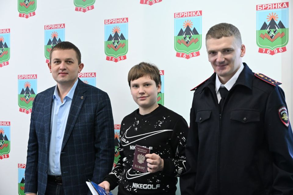 Евгений Морозов: Молодость, которая ведёт за собой Евгений Морозов: Молодость, которая ведёт за собой