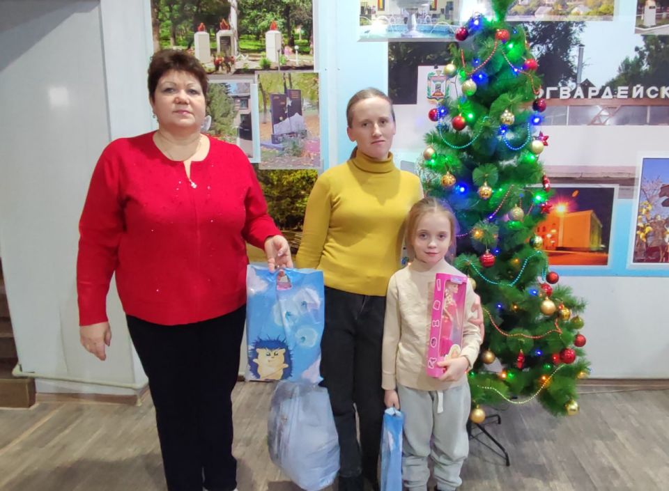 Женсовет дарит тепло в канун Нового года Женсовет дарит тепло в канун Нового года
