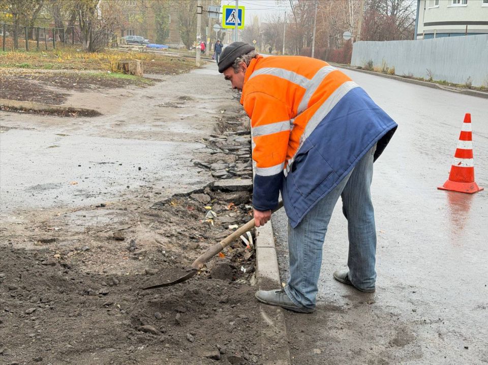 В этом году Первомайск, как один из опорных населенных пунктов, получил значительную финансовую поддержку из регионального бюджета, направленную на улучшение состояния городских дорог В этом году Первомайск, как один из опорных населенных пунктов, получил значительную финансовую поддержку из регионального бюджета, направленную на улучшение состояния городских дорог