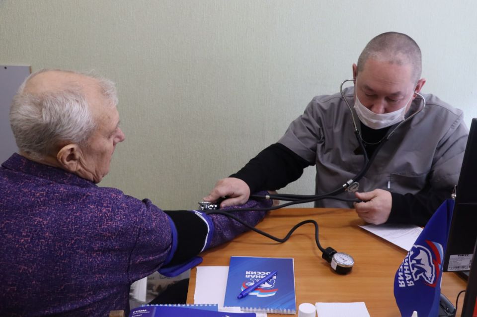 В Северодонецке при поддержке «Единой России» ведут прием врачи из Пермского края В Северодонецке при поддержке «Единой России» ведут прием врачи из Пермского края