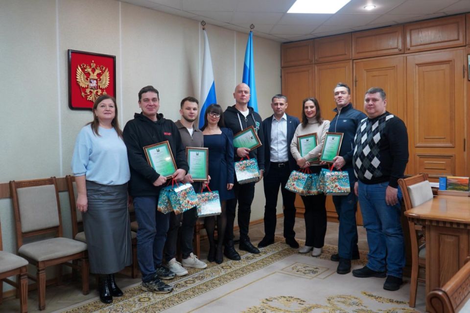 Встреча ВрИП Главы округа с красноярскими артистами Встреча ВрИП Главы округа с красноярскими артистами