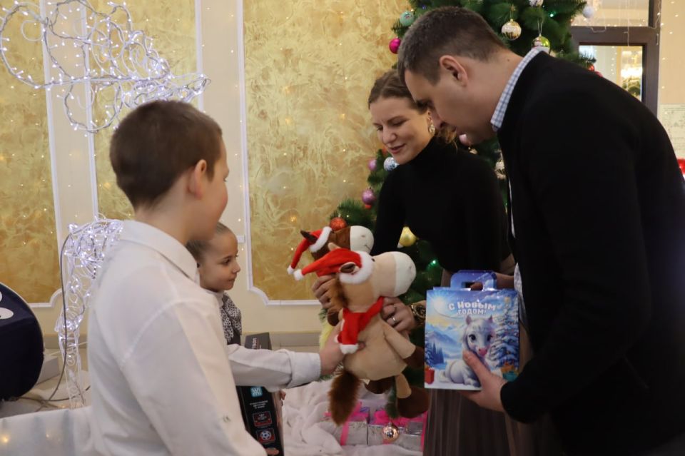 на Новый год: «Елка желаний» в Северодонецке! на Новый год: «Елка желаний» в Северодонецке!