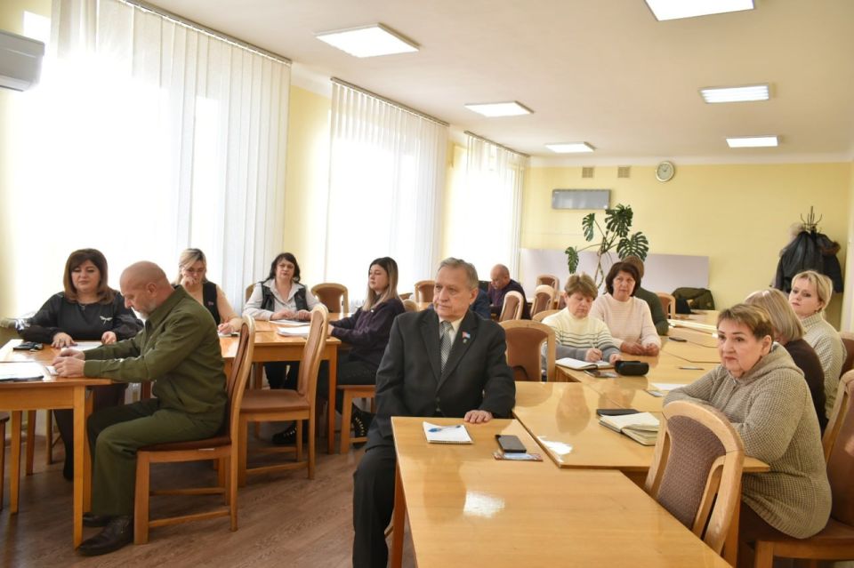 Итоги заседания Совета городского округа Стаханов: важные шаги к развитию муниципального образования Итоги заседания Совета городского округа Стаханов: важные шаги к развитию муниципального образования