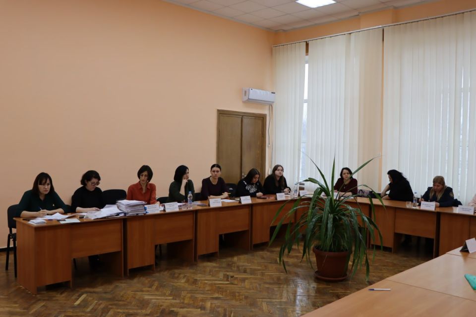 В Лутугинском муниципальном округе состоялось очередное заседание Районной комиссии по делам несовершеннолетних и защите их прав В Лутугинском муниципальном округе состоялось очередное заседание Районной комиссии по делам несовершеннолетних и защите их прав