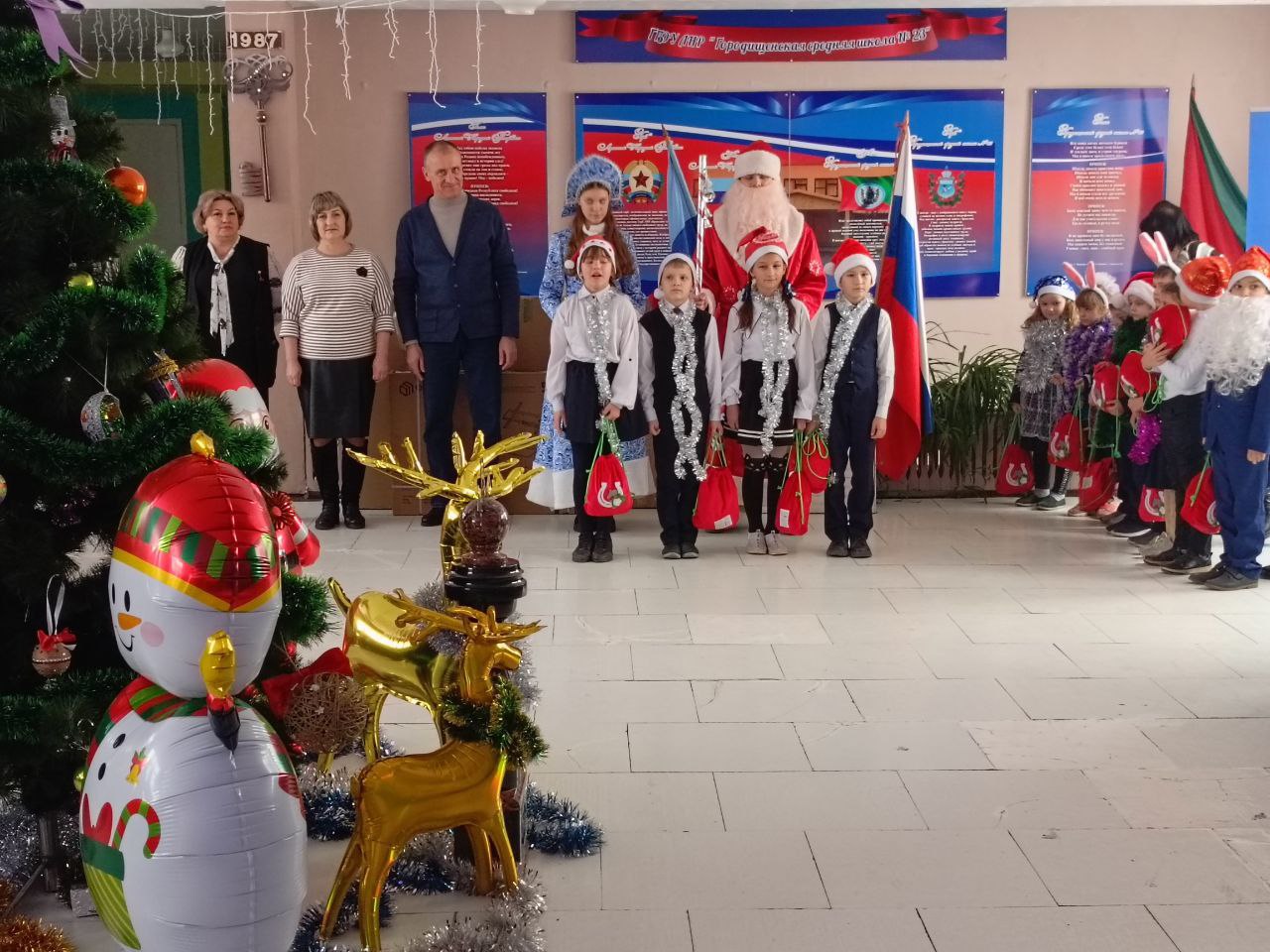 Городищенская школа получила подарки к Новому году от Оренбуржья и старообрядцев России