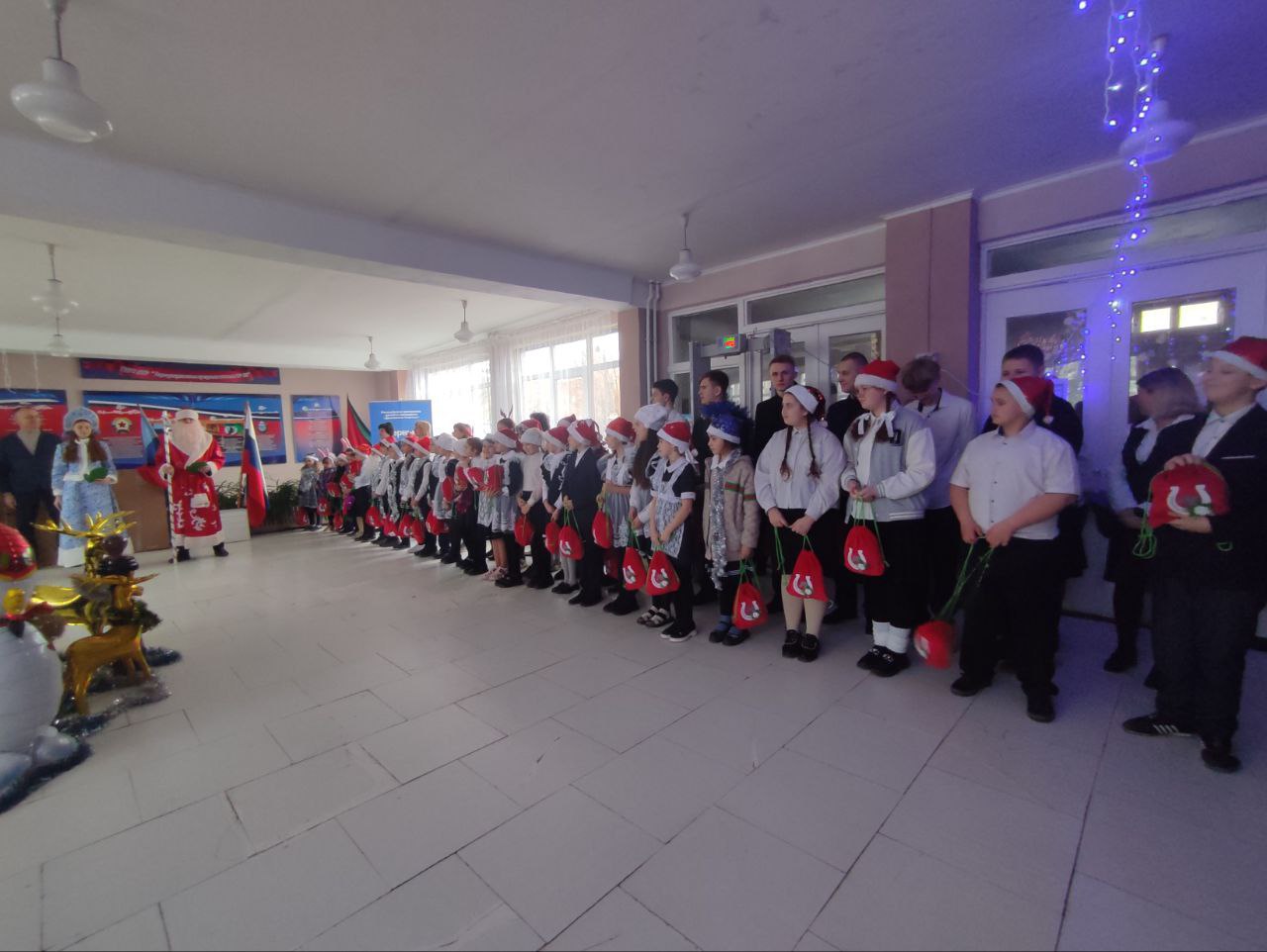 Городищенская школа получила подарки к Новому году от Оренбуржья и старообрядцев России Городищенская школа получила подарки к Новому году от Оренбуржья и старообрядцев России