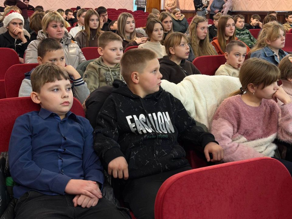 В Доме культуры пгт Калиново возродили кинопоказы! В Доме культуры пгт Калиново возродили кинопоказы!