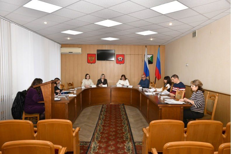 Состоялось итоговое заседание Антинаркотической комиссии при Администрации Свердловского муниципального округа ЛНР Состоялось итоговое заседание Антинаркотической комиссии при Администрации Свердловского муниципального округа ЛНР
