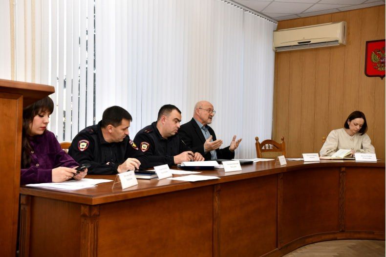 Состоялось итоговое заседание Антинаркотической комиссии при Администрации Свердловского муниципального округа ЛНР Состоялось итоговое заседание Антинаркотической комиссии при Администрации Свердловского муниципального округа ЛНР
